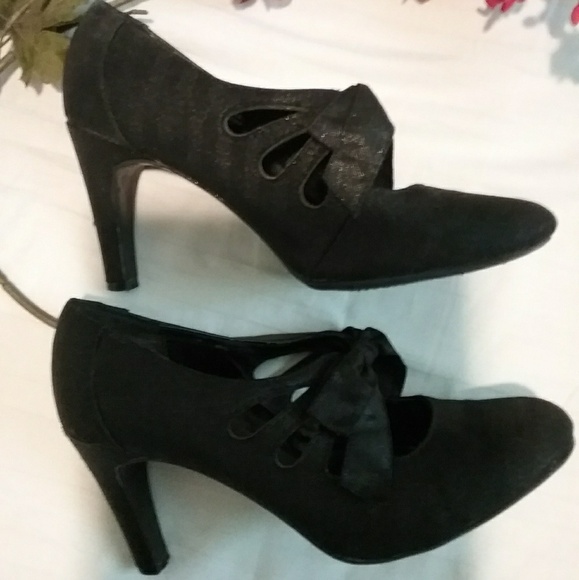 Women's black fancy heels - Picture 1 of 3